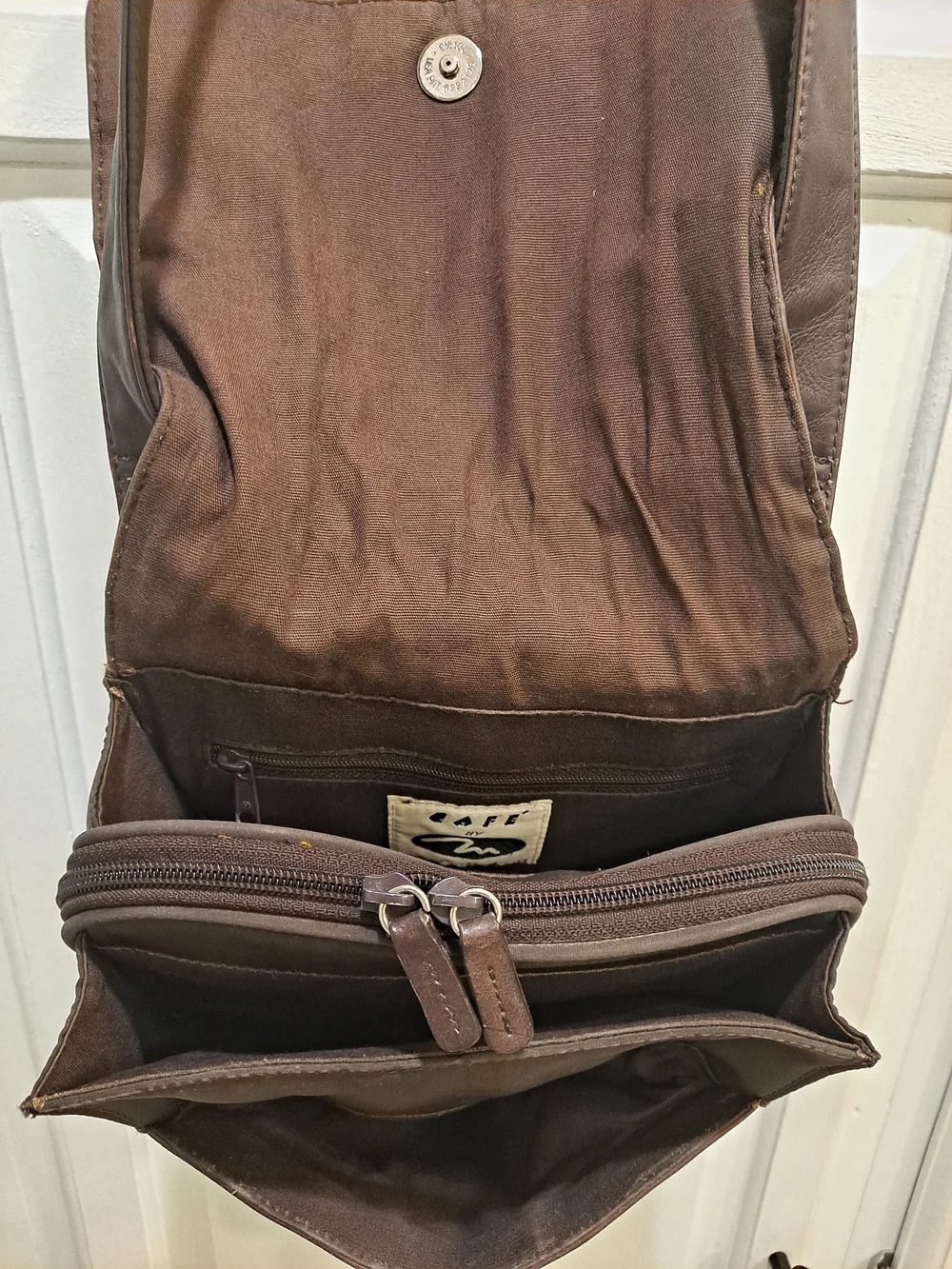 CAFE By Marlo Vintage Compact Leather Messenger Bag Dark Brown Organizer Travel